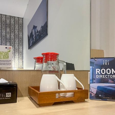 Hotel 88 Embong Malang Tunjungan Surabaya By Wh - Breakfast With The Best View On The Highest Floor And Strategic Location In The City Center Exterior foto