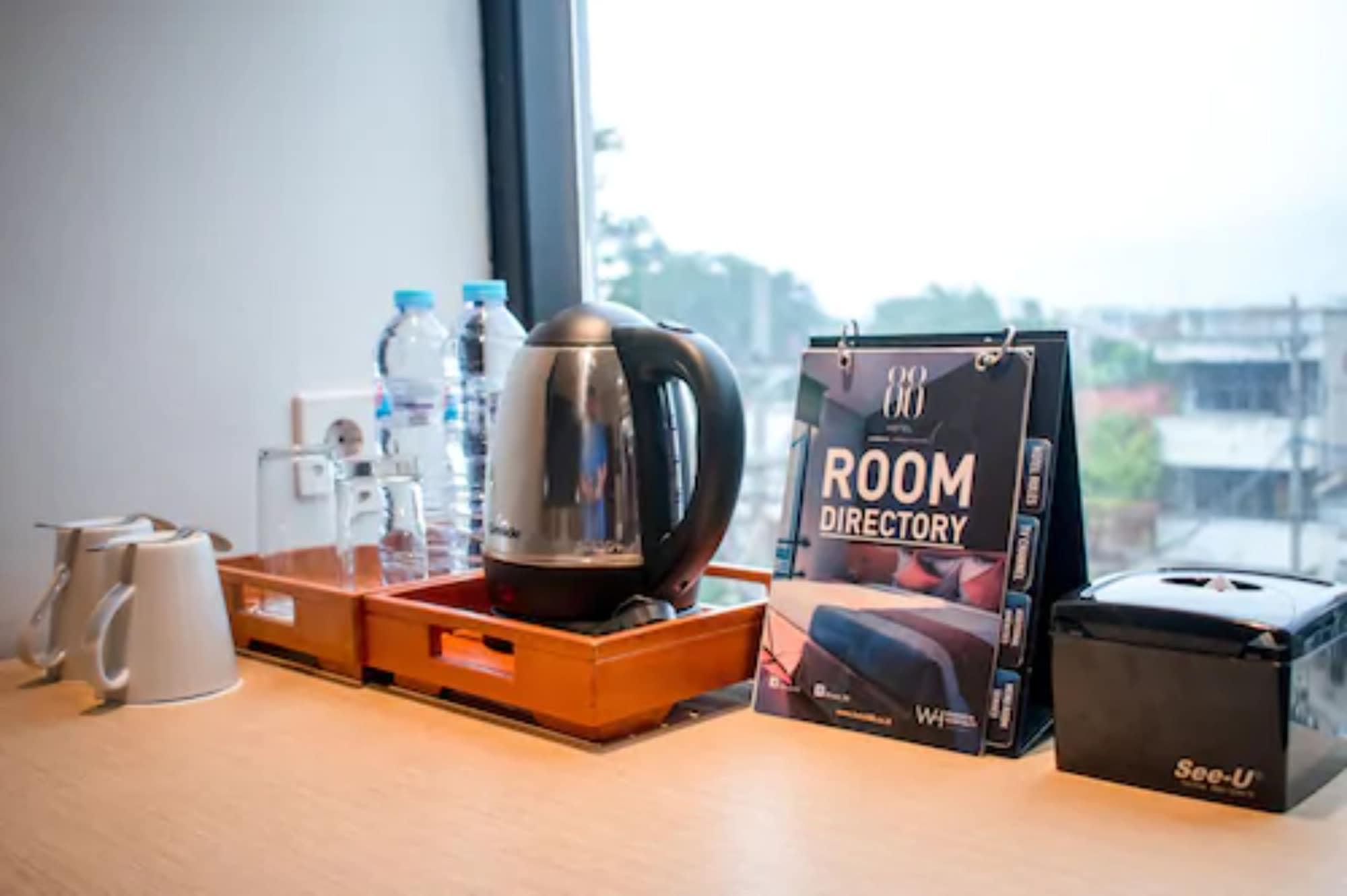 Hotel 88 Embong Malang Tunjungan Surabaya By Wh - Breakfast With The Best View On The Highest Floor And Strategic Location In The City Center Exterior foto